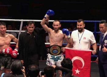 Hong Kong'da Türk zaferi; Abdüssamet Uğurlu kemeri aldı