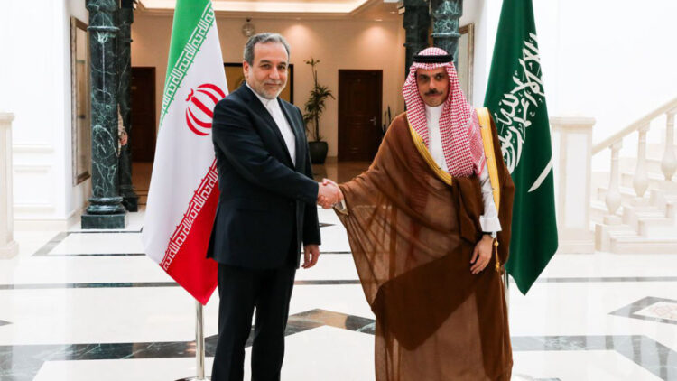 Abbas Arakçi ile Faysal bin Ferhan bölgesel konuları görüştü