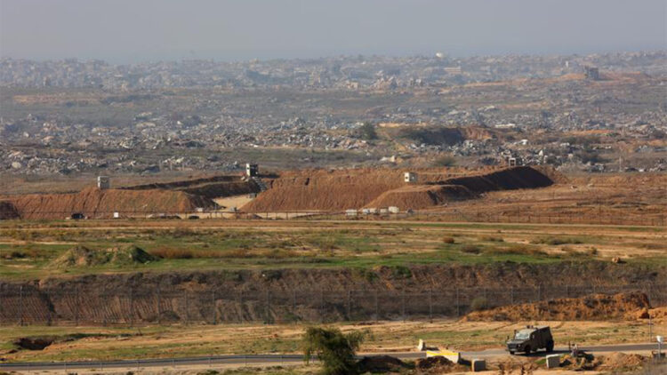 İsrail'den Tel el-Ahmer eş-Şarki bölgesine saldırı