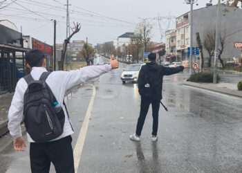 Öğrenciler otobüs seferlerinin artırılması için talepte bulundu