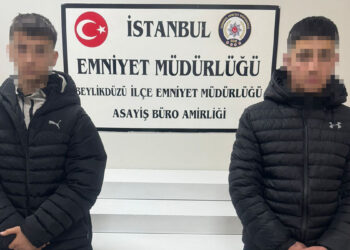 Beylikdüzü'nde 3 farklı iş yerine girerek hırsızlık yapan şüpheliler yakalandı