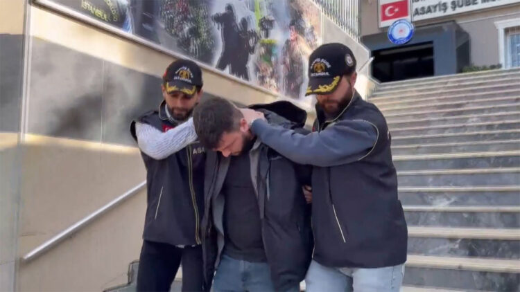 Çekmeköy'de gürültü nedeniyle oto tamirhanesini kurşunlayan şüpheli yakalandı