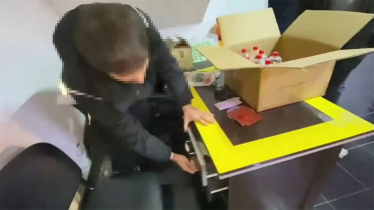 İstanbul ve Antalya'da kaçak alkol operasyonu