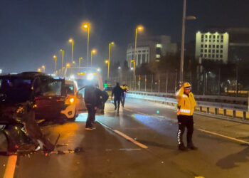 Şişli'de zincirleme kaza: 1’i ağır 2 kişi yaralandı