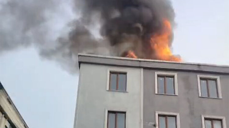 Ümraniye'de tekstil atölyesinde yangın