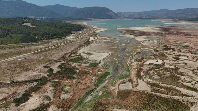 İzmir'de her gün su kesintisi yapılacak