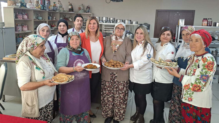 İzmir'in geleneksel yemekleri unutulmasın