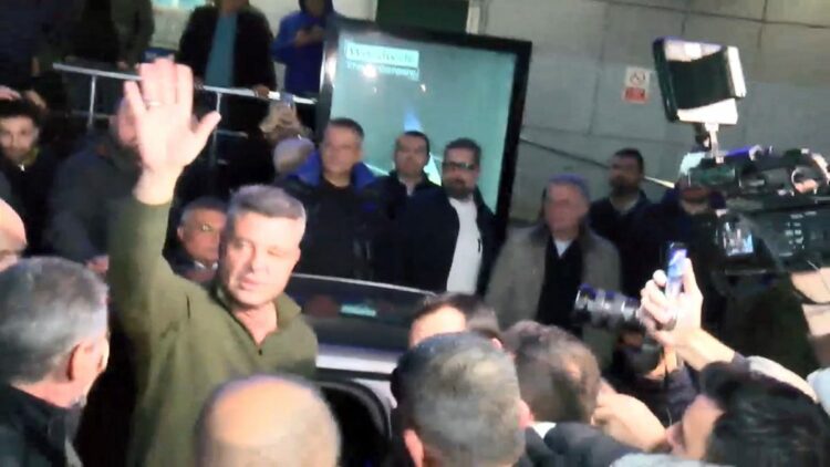 İfadeye çağırılan Fenerbahçe Başkanı Sadettin Saran, İstanbul'a geldi