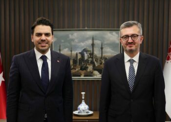 İletişim Başkanı Burhanettin Duran, TİKA Başkanı Abdullah Eren ile görüştü