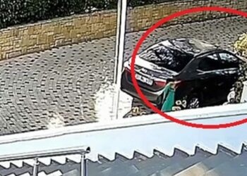 İlkokul öğrencisi, Atatürk büstüne selam durdu; o anlar kamerada