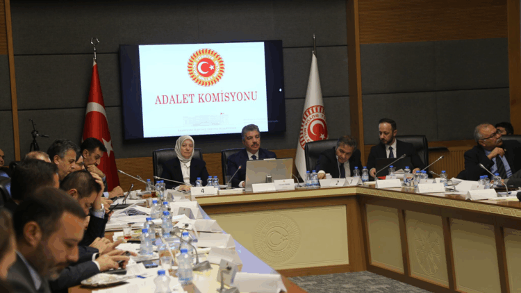 İnfaz düzenlemelerini içeren 11'nci Yargı Paketi komisyonda kabul edildi