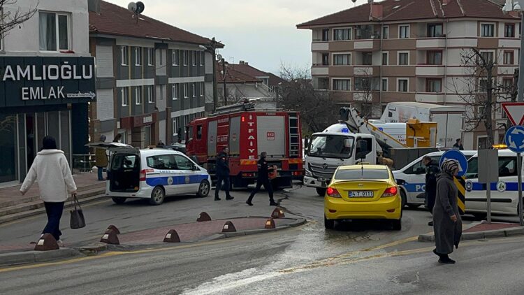 İş merkezinin kazan dairesinde çıkan yangın büyümeden söndürüldü