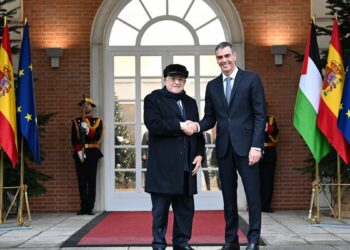İspanya Başbakanı Sanchez ile Filistin Devlet Başkanı Abbas bir araya geldi