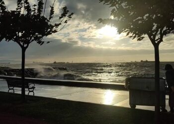 İstanbul'da bazı vapur seferleri iptal edildi