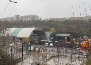 İstanbul'da sulu kar yağdı