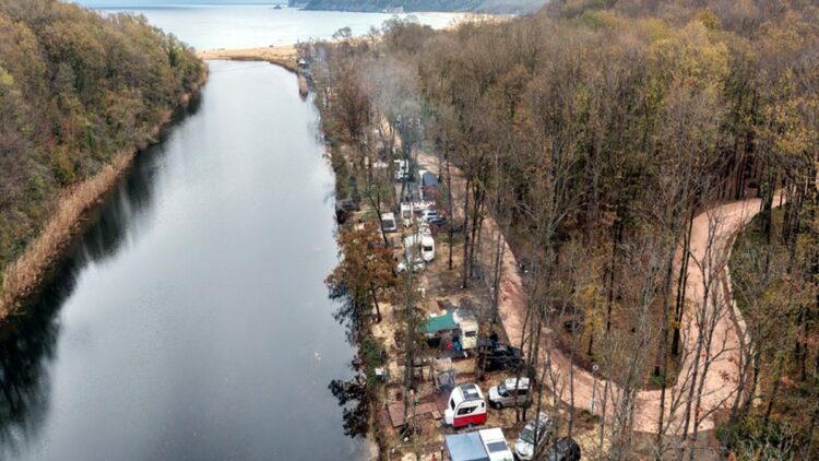 Istranca Dağları etekleri, kamp tutkunlarının gözdesi oldu