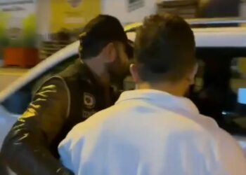 İzmir'de DEAŞ'a eş zamanlı operasyon: 40 gözaltı