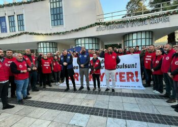 İzmir'de belediye işçileri eylemi 5'inci gününde