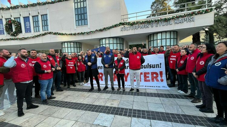 İzmir'de belediye işçileri eylemi 5'inci gününde