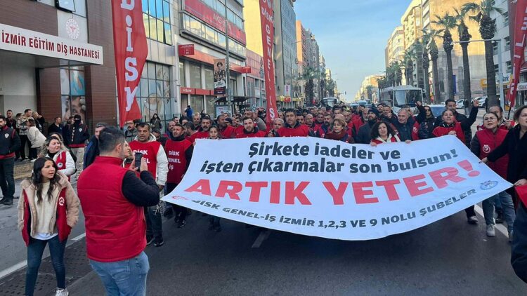 İzmir'de işçilerin eylemi 3'üncü günde devam ediyor