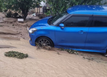 KKTC'de şiddetli yağışlar sele yol açtı