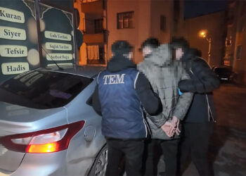 Kocaeli'de DEAŞ ve El Kaide operasyonu; 37 gözaltı
