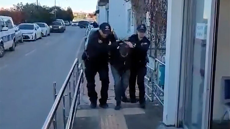 Adana'da husumetli olduğu komşunu vuran şüpheli tutuklandı