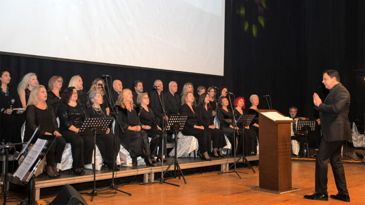 Egeli hekimlerden 'Ege'nin Hekimleri Söylüyor' konseri