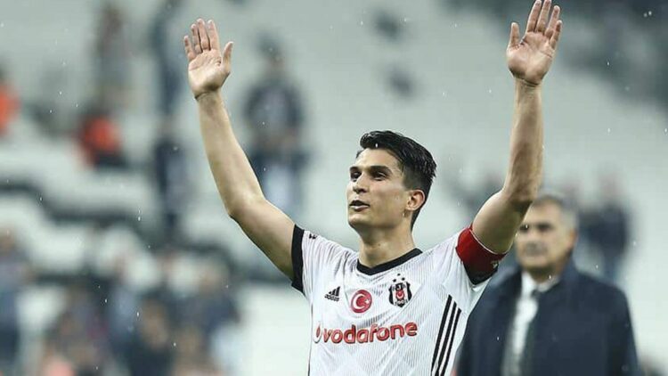 Kariyerime bu forma altında nokta koyacağım