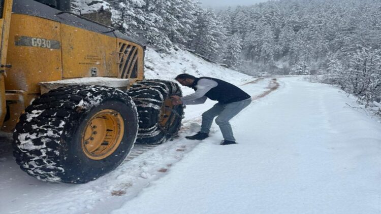 Kastamonu'da kardan 790 köy yolu ulaşıma kapandı