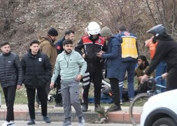 Kendisinden para isteyen dilenciyi bıçakladı