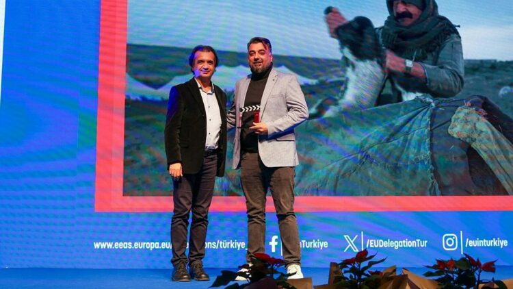 Kısa filmi 'Koçer' ile 'İnsan Hakları' ödülüne layık görüldü