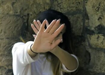 Komşusunun kızına cinsel istismar sanığına 11 yıl hapis