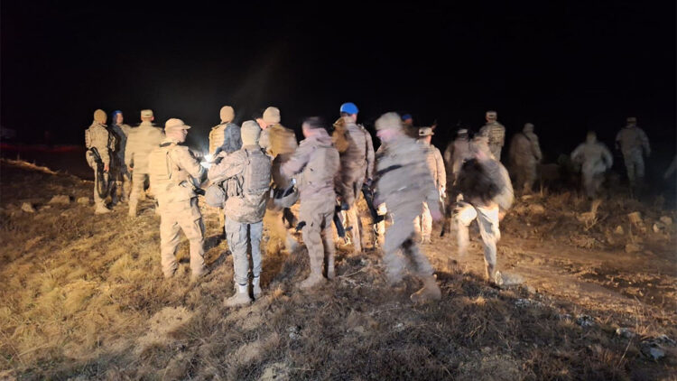 Uçuş ekibi elektrik arızasından kaynaklı acil iniş talebinde bulunmuş