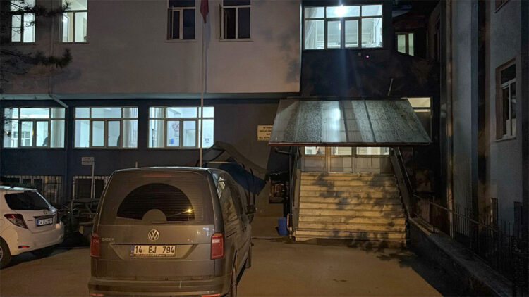 Bolu'da lise öğrencisi bıçaklandı; şüpheli kaçtı