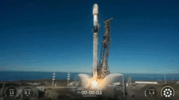 LUNA-1 uydusu başarıyla fırlatıldı