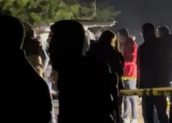 Mezarlıkta iki gencin cansız bedeni bulundu