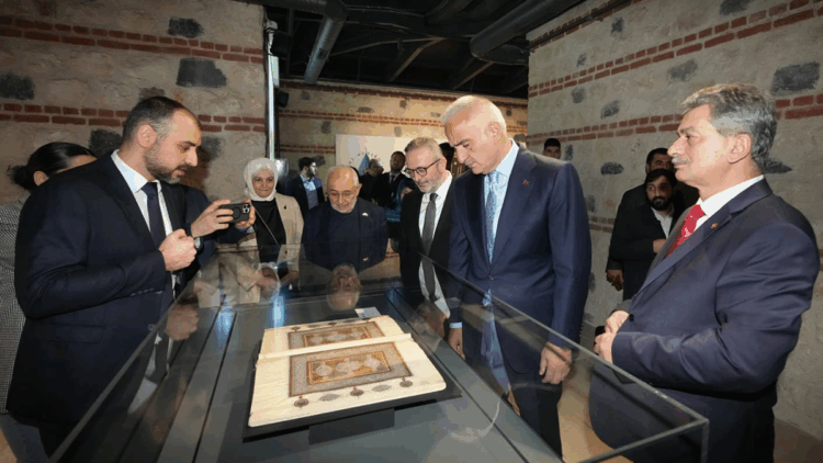 Mana ve Nakış Sergisi dünyada bir ilk