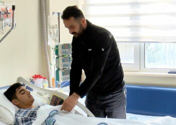 Mantardan zehirlenip entübe edilen Batuhan, babasının karaciğeriyle hayata tutundu