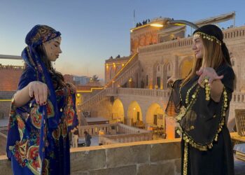Midyat'ta turizm kışın da devam ediyor