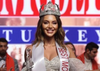 Model Büşra Karakaş'tan darp iddialarına ilişkin açıklama