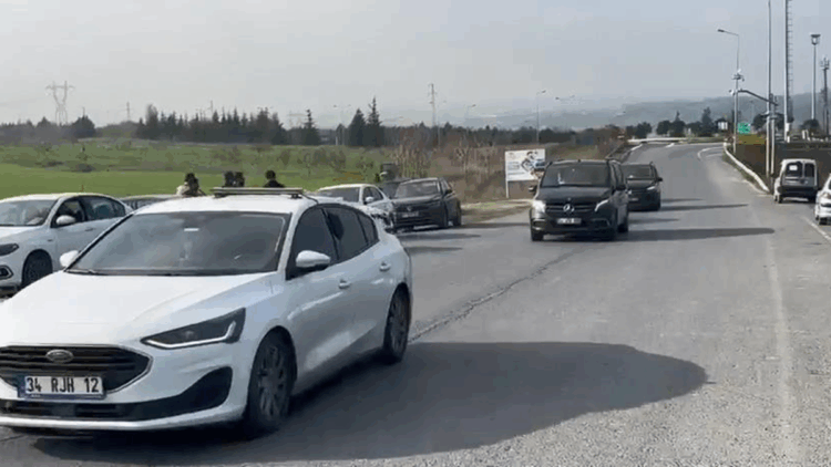 Özgür Özel'den kurultay sonrası Silivri'ye ilk ziyaret