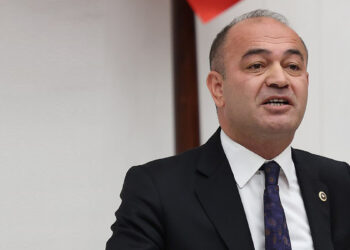 Özel hayatlar değil açlık ve yoksulluk konuşulmalı