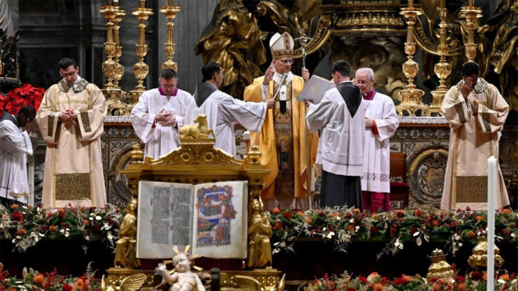 Papa 14'üncü Leo ilk kez Noel ayini yönetti