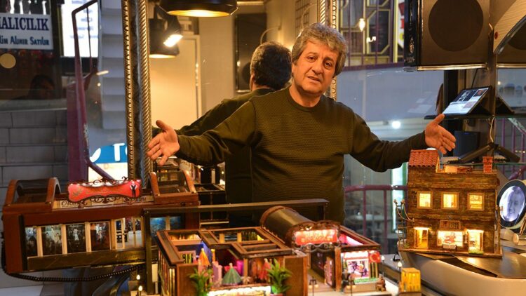 Pandemide öğrendiği maket yapımcılığında 6 eseri tamamladı