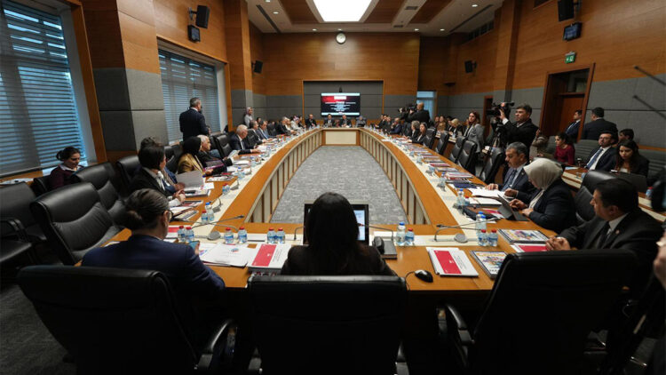 Ayrımcılık ve şiddet içerikli yayınlara yeni müeyyideler için çalışıyoruz