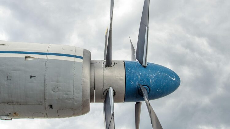 Rusya'da askeri nakliye uçağı düştü