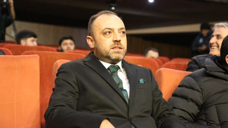 Sakaryaspor’un yeni başkanı Enes Zengin oldu