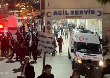 Şanlıurfa'da sokakta silahlı kavga: 3 yaralı