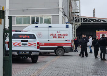 Şekerleme fabrikasının buhar kazanında patlama; 1 yaralı